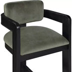 Tabouret Sacha en velours vert