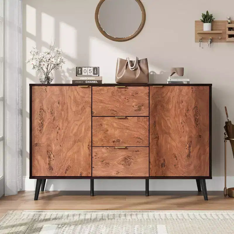 Meuble buffet en noyer de 130 cm avec 3 tiroirs, grand bahut de rangement avec portes et étagères, poignées en métal, compatible robot aspirateur