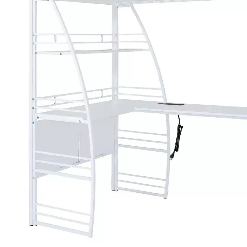 Lit mezzanine avec étagères et bureau en L, cadre en métal avec un ensemble de prises, ports USB et chargement sans fil
