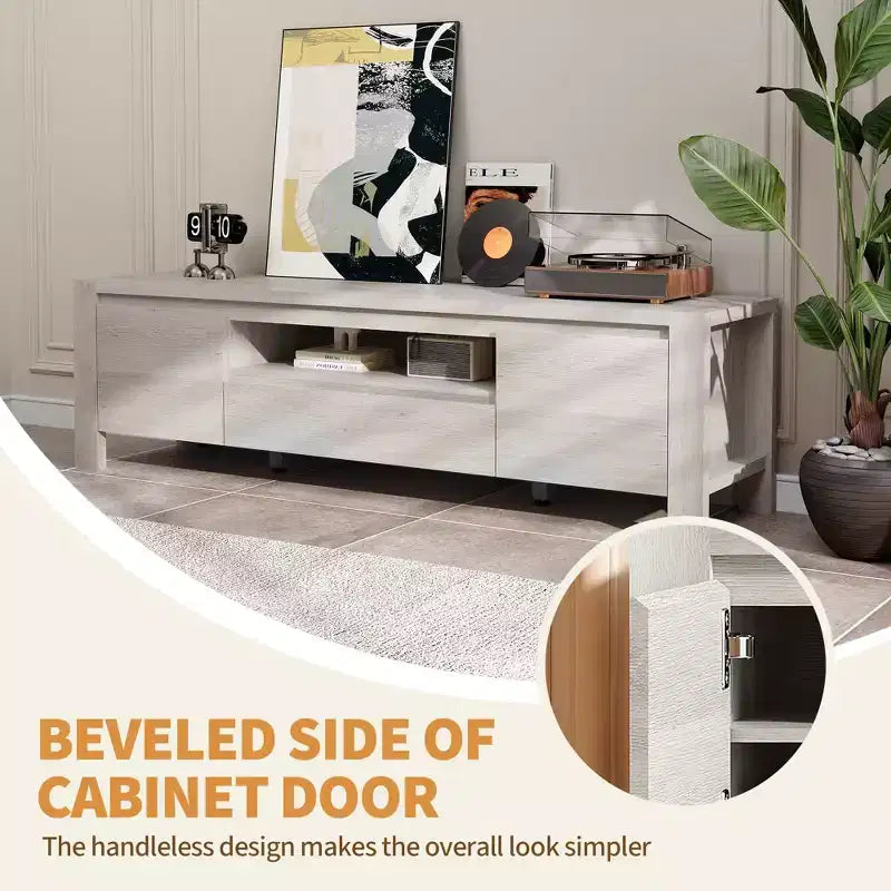 Meuble TV de ferme de 63 pouces avec armoire, meuble de divertissement pour téléviseurs jusqu'à 70 pouces, aucun assemblage requis, finition naturelle