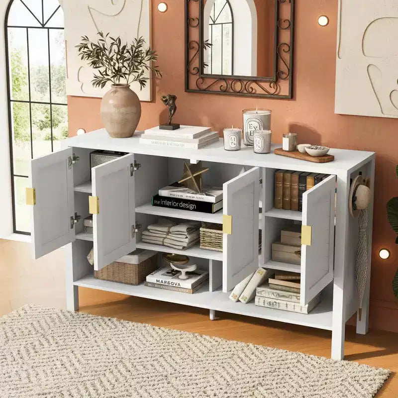 Buffet géométrique à 4 portes avec crochets doubles, étagères réglables et présentoir inférieur ouvert