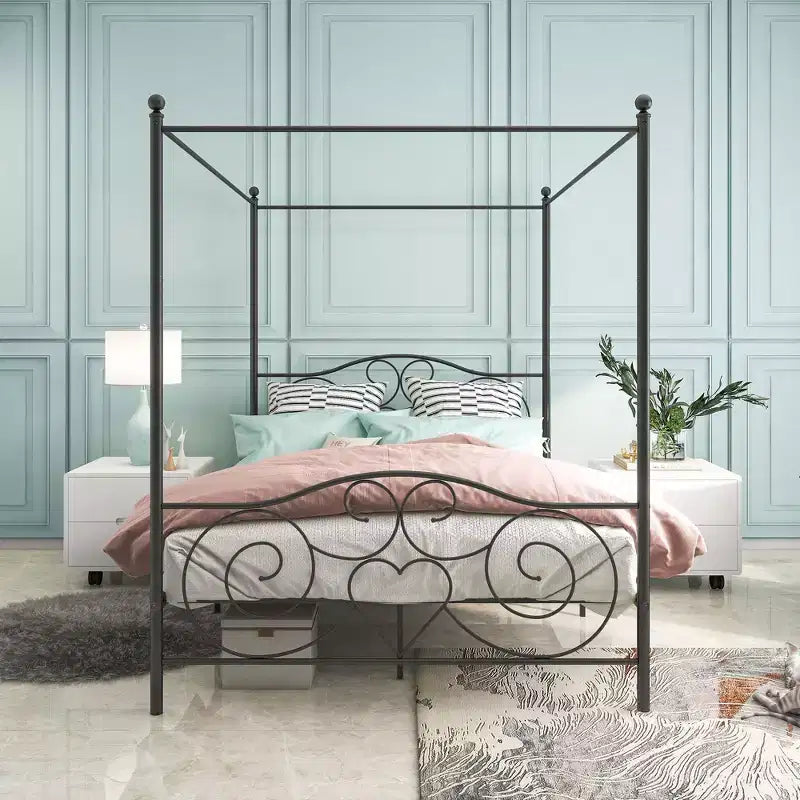 Cadre de lit en métal à baldaquin Queen Size avec tête et pied de lit, conception silencieuse sans bruit pour chambre à coucher