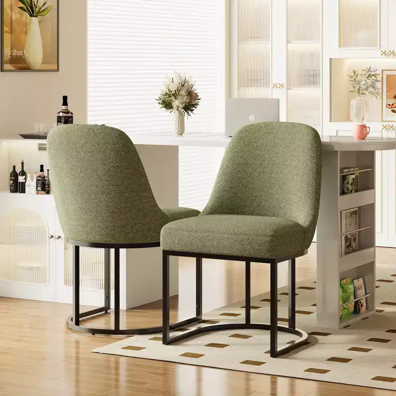 Lot de 2 chaises de salle à manger rembourrées avec cadre en métal robuste et dossier incurvé, pieds réglables en hauteur pour la cuisine et le salon