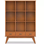 Bibliothèque de rangement Tierney Mid-Century en bois massif de 42 po de largeur, couleur Teck brun