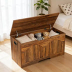 Coffre de rangement en bois de 99,8 cm avec poignée découpée en U, charnière de sécurité, supporte 136 kg et assemblage facile pour organisateur de jouets